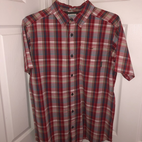 Like New Columbia SSBD - red plaid short sleeve button down- Mens M - Picture 1 of 6